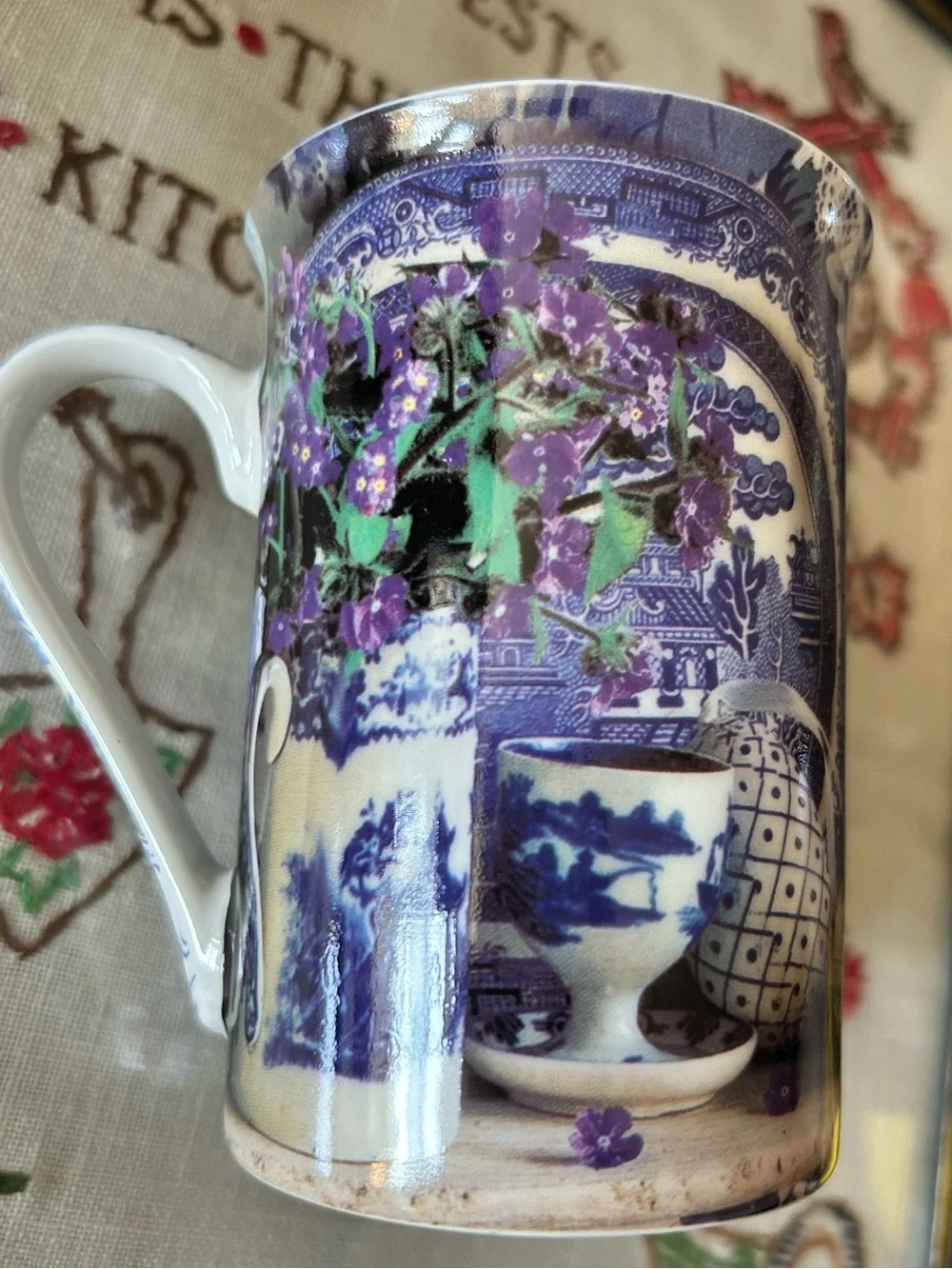 Vintage Northamptonshire England Fine China Teacup Exclusively for Creative Top